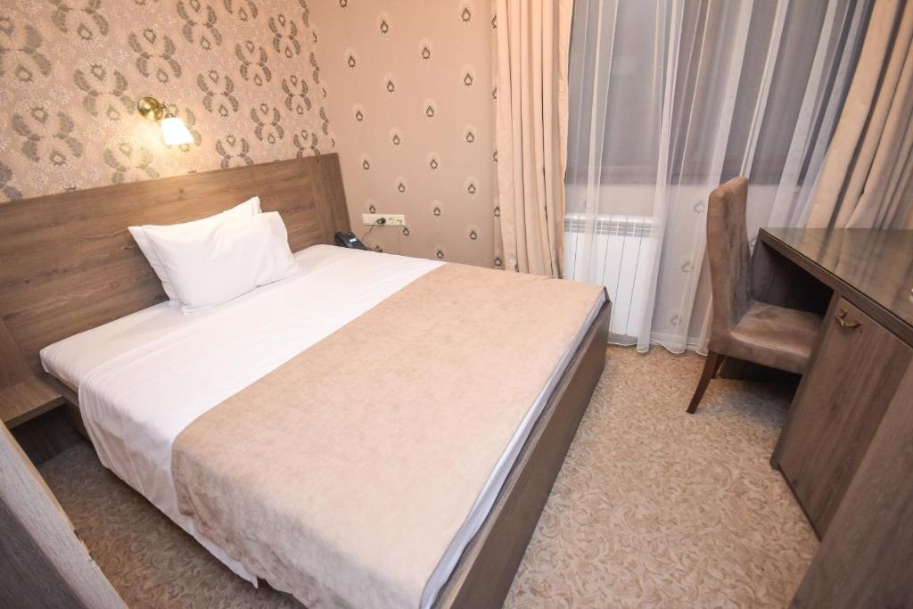 هتل اولد گاردن باتومی